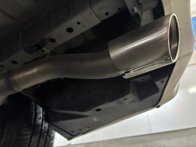アルファード２４０Ｓ　プライムセレクションⅡ　タイプゴールドⅡ　本州仕入　禁煙車　アルパインリアフリップダウンモニター　両側パワースライドドア　パワーバックドア　純正１８インチＡＷ　社外１６ＡＷ＋スタッドレスタイヤ　純正ナビ　地デジ　Ｂｌｕｅｔｏｏｔｈオーディオ 4WD 2400 5Dr