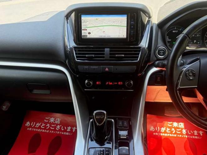 エクリプスクロスPHEV 2.4 G 4WD　ハーフレザーシートETCシートヒーター　ハンドルヒータークルーズコントロール　パドルシフト 2400