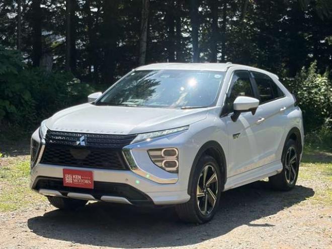 エクリプスクロスPHEV 2.4 G 4WD　ハーフレザーシートETCシートヒーター　ハンドルヒータークルーズコントロール　パドルシフト 2400