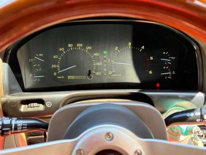 ランドクルーザー100 4.2 VXリミテッド ディーゼルターボ 4WD　オプティトロンメーター・リフトアップ 4200