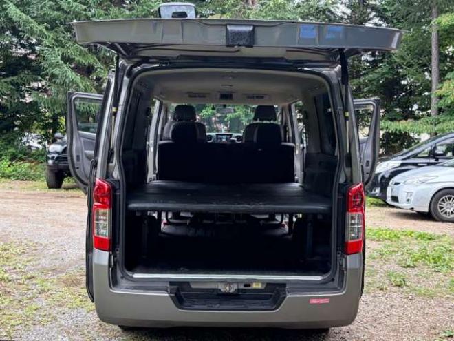キャラバンNV350 2.5 プレミアムGX ロングボディ ディーゼルターボ 4WD　本州仕入　社外ナビ　バックカメラ　地デジ　エンジンスターター　ベットキット　ETC 2500