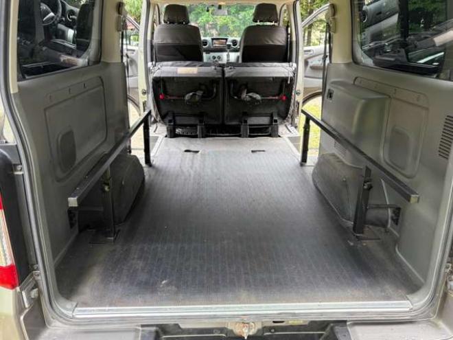 キャラバンNV350 2.5 プレミアムGX ロングボディ ディーゼルターボ 4WD　本州仕入　社外ナビ　バックカメラ　地デジ　エンジンスターター　ベットキット　ETC 2500