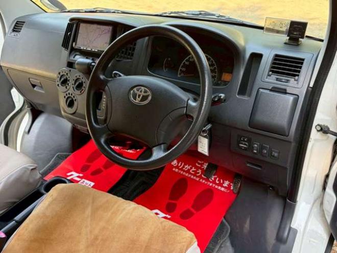 ライトエースバン1.5 DX 4WD　ワンオーナー　パワステ　両側スライドドア　寒冷地仕様　ナビ　ABS　エアコン 1500