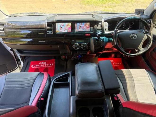 ハイエース2.7 GL ロング ミドルルーフ 4WD　キャンピング仕様(3ナンバー)　冷蔵庫　流し台　F Fヒーター　テーブル　ベット展開　外部電源　インバーター　バッテリーシステム　10人乗り 2700