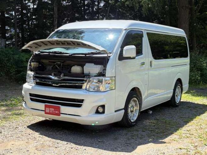 ハイエース2.7 GL ロング ミドルルーフ 4WD　キャンピング仕様(3ナンバー)　冷蔵庫　流し台　F Fヒーター　テーブル　ベット展開　外部電源　インバーター　バッテリーシステム　10人乗り 2700