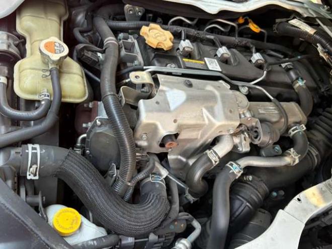 キャラバンNV350 2.5 プレミアムGX アーバンクロム ロングボディ ディーゼルターボ 4WD　ワンオーナー車オーテックエアロ　ローダウン社外ナビBカメラ地デジ　ブラインドモニター　エンジンスターター　社外17インチ 2500