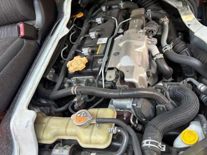 キャラバンNV350 2.5 プレミアムGX アーバンクロム ロングボディ ディーゼルターボ 4WD　ワンオーナー車オーテックエアロ　ローダウン社外ナビBカメラ地デジ　ブラインドモニター　エンジンスターター　社外17インチ 2500