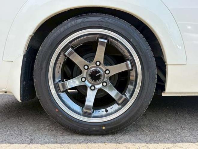 キャラバンNV350 2.5 プレミアムGX ロングボディ ディーゼルターボ 4WD　ドライブレコーダー　後席モニター　フルセグ　ナビ　バックカメラ　キーレスエントリー　ETC　両側スライドドア　ABS　盗難防止装置　横滑り防止装置　エアコン　パワステ　パワーウィンドウ 2500