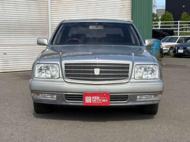 センチュリー5.0　本革シート　全席シートヒーター　後席リフレッシング機能純正アルミ　純正ナビ 2WD 5000