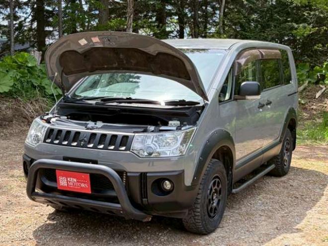 デリカD：5 2.4 シャモニー 4WD　両側電動スライドドア　クルーズコントロール　TV　ナビ　バックカメラ　パワステ　パワーウィンドウ　盗難防止装置　横滑り防止装置　キーレスエントリー　寒冷地仕様 2400