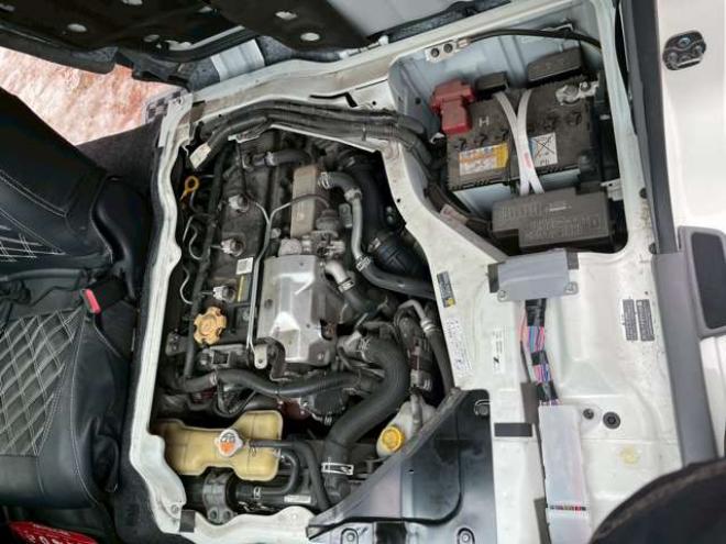 キャラバンNV350 2.5 プレミアムGX ロングボディ ディーゼルターボ 4WD　社外11インチナビ　バックカメラ　エンジンスターター　ETC　ワンオーナー　左側電動スライドドア　社外アルミ　パワーウィンドウ　パワステ　後席モニター　ABS　キーレスエントリー　衝突被害軽減ブレーキ 2500
