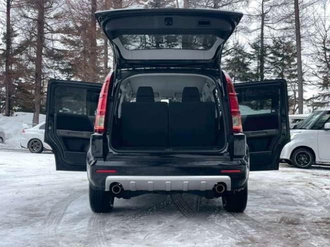 クロスロード2.0 20X HIDエディション 4WD　パワステ　パワーウィンドウ　アルミホイール　エアコン　ABS　バックカメラ　キーレスエントリー　3列シート　盗難防止装置　横滑り防止装置　ディスチャージドランプ　全塗装済 2000