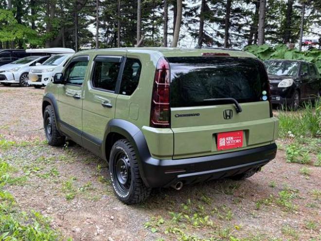 クロスロード2.0 20X HIDエディション 4WD　パワステ　パワーウィンドウ　アルミホイール　エアコン　ABS　バックカメラ　キーレスエントリー　3列シート　盗難防止装置　横滑り防止装置　ディスチャージドランプ　全塗装済 2000