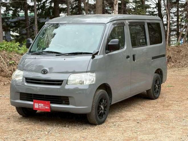 タウンエースバン1.5 GL 4WD　全塗装済　寒冷地仕様　社外ナビ　フルセグ　バックカメラ　ETC　キーレスエントリー　リアヒーター　パワステ　パワーウィンドウ　エアコン　ABS 1500