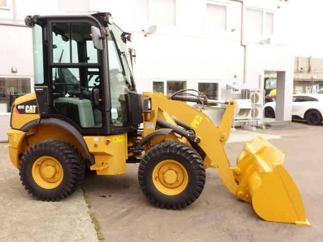 ホイールローダCAT 901C  バケット容量0.4m3