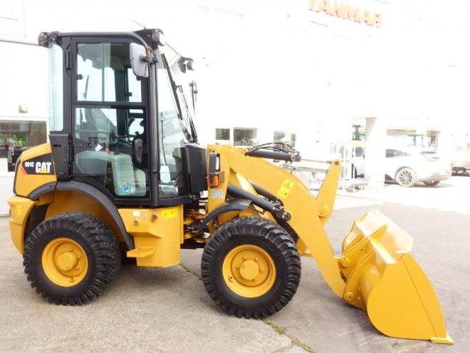 ホイールローダCAT 901C  バケット容量0.4m3