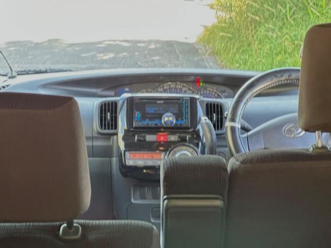タントカスタムL 4WD タイミングチェーン車　サビ少ない　USBオーディオ HID キーフリー 4WD 660 5Dr