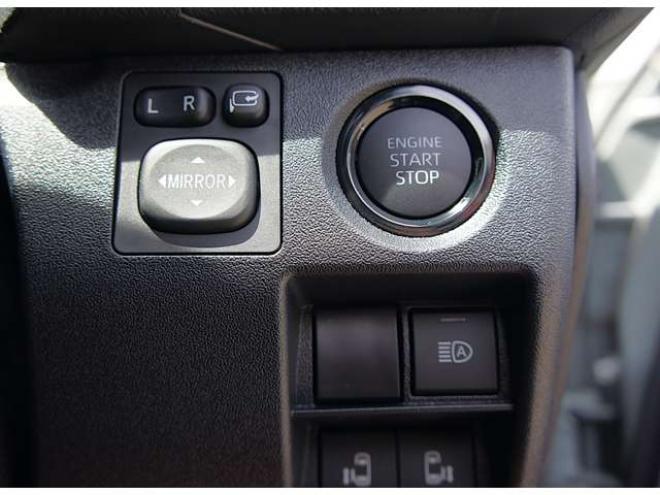 ハイエースバン2.7 スーパーGL ワイド ロング ミドルルーフ 4WD　9型/丸目フェイス/アースカラー/4WD/2.7ガソリン/ナビ付 2700