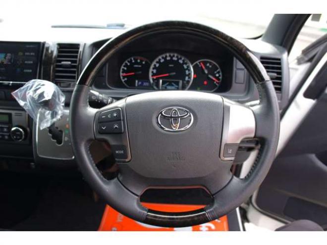 ハイエースバン2.8 スーパーGL ダークプライムII ロングボディ ディーゼルターボ 4WD　モデリスタフロントスポイラー　ワーク18インチAW　8インチナビTV 両側電動パワースライドドア 415COBRAフラットキット(ベッドキット) 2800