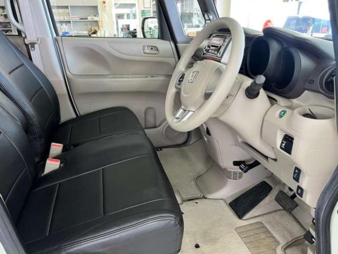 N-BOXG Lパッケージ 4WD　プッシュスタート　スマートキー　オートエアコン　前後ドライブレコーダー　片側パワースライドドア　シートカバー 660