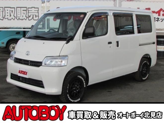 タウンエースバン1.5 GL 4WD　登録済未使用車/スマートアシスト/LEDヘッドライト/MAD CROSS14インチホイール+ジオランダーX-AT/キーレス/アイドリングストップ/ディスプレイオーディオ 登録済未使用車 1500