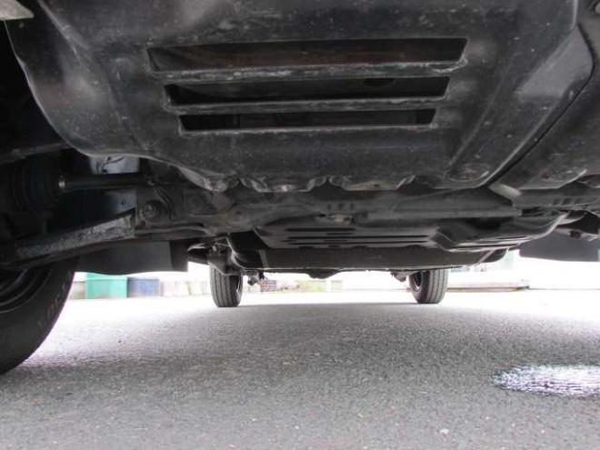 タウンエースバン1.5 GL 4WD　5速MT/ドライブレコーダー/社外ナビ/フルセグTV/ブルートゥースオーディオ/ベッドキット/キーレス/両側スライドドア/リヤフォグ 1500