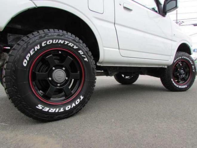 ジムニークロスアドベンチャー XC 4WD　リフトアップ/トーヨーオープンカントリー/社外テールランプ/社外ナビ/フルセグTV/バックカメラ/シートヒーター/ETC/LEDヘッドライト・フォグ/ミラーヒーター/パートタイム4WD/ドラレコ 660