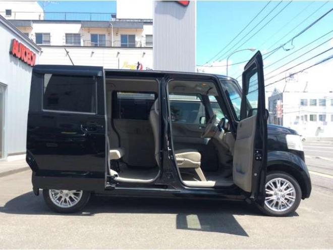 N-BOXG ターボパッケージ 4WD　パワスラ　スマートキー　クルーズコントロール　ドラレコ　バックカメラ　メモリーナビ　電動格納ミラー　オートライト　横滑り防止　アイドリングストップ　パナソニックフルセグTV　メモリナビ　Bluetooth ETC 660