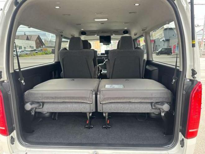 ハイエース2.7 GL ロング ファインテックツアラー 4WD　プッシュスタート　両側パワースライドドア　オートハイビーム ETC2.0 パノラマミックビュー ディスプレイオーディオ バックカメラ　Bluetooth　フルセグTV リアヒーター&クーラーコントローラー ルーフスピーカー 2700
