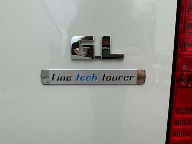 ハイエース2.7 GL ロング ファインテックツアラー 4WD　プッシュスタート　両側パワースライドドア　オートハイビーム ETC2.0 パノラマミックビュー ディスプレイオーディオ バックカメラ　Bluetooth　フルセグTV リアヒーター&クーラーコントローラー ルーフスピーカー 2700
