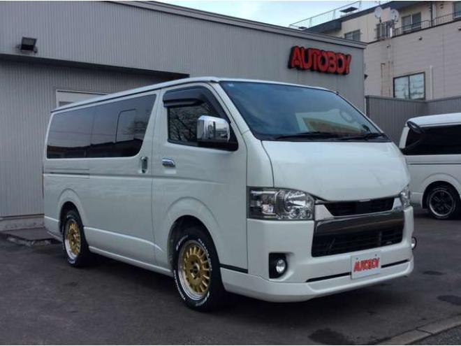 ハイエースバン2.8 スーパーGL ダークプライムII ロングボディ ディーゼルターボ 4WD　ESSEX FスポイラーVer3&サイドライナー&リアライナー　ESSEX　フロアマッド　ENCD17インチAW　ヨコハマPARADA17インチ　ハーフレザーシート　プッシュスタート　スマートキー　リアヒーター 2800