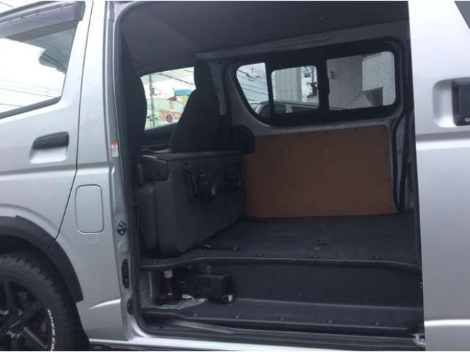ハイエースバン2.8 DX ロング GLパッケージ ディーゼルターボ 4WD　キーレス　両側スライドドア　415SAFARI丸目キッド　衝突被害軽減システム　車線逸脱防止　横滑り防止装置　パワーヒート　オートマチックハイビーム　バックカメラ　メモリナビ　フルセグTV　　電動格納ミラー 2800