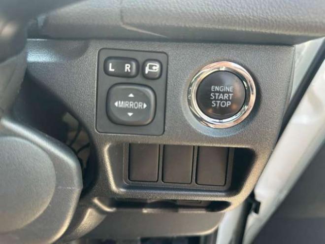 ハイエースバン2.7 スーパーGL ダークプライム ワイド ミドルルーフ ロングボディ 4WD　Pスタート スマートキー 両側スライドドア　OPLEDヘッドライト Fフォグ ハーフレザーシート AC100V ベンチシート　ベッドキット リアクーラー ヒーター ステアリングスイッチ ディスプレイオーディオ　Bluetooth 2700