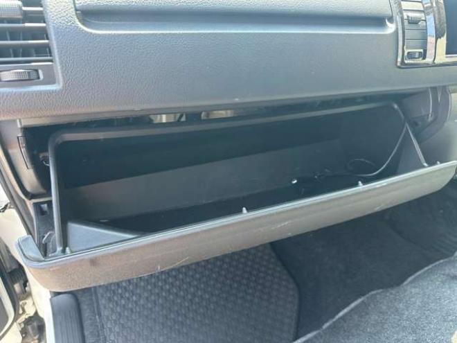 ハイエースバン2.7 スーパーGL ダークプライム ワイド ミドルルーフ ロングボディ 4WD　Pスタート スマートキー 両側スライドドア　OPLEDヘッドライト Fフォグ ハーフレザーシート AC100V ベンチシート　ベッドキット リアクーラー ヒーター ステアリングスイッチ ディスプレイオーディオ　Bluetooth 2700