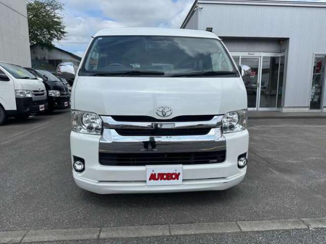 ハイエース2.7 GL ロング ミドルルーフ 4WD　プッシュスタート ETC パワースライドドア 前後ドラレコ 9インチナビ バックカメラ　フルセグTV DVD Bluetooth　フリップダウンモニター ベッドキット ワーク17AW　サブウーファー リアヒーター&クーラー 2700