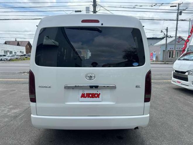 ハイエース2.7 GL ロング ミドルルーフ 4WD　プッシュスタート ETC パワースライドドア 前後ドラレコ 9インチナビ バックカメラ　フルセグTV DVD Bluetooth　フリップダウンモニター ベッドキット ワーク17AW　サブウーファー リアヒーター&クーラー 2700