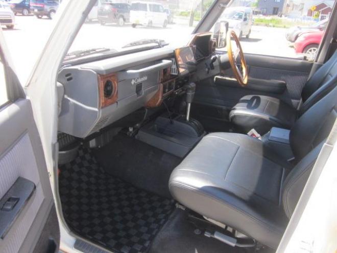 ランドクルーザープラド 2.4 ディーゼルターボ 4WD 2400 5Dr