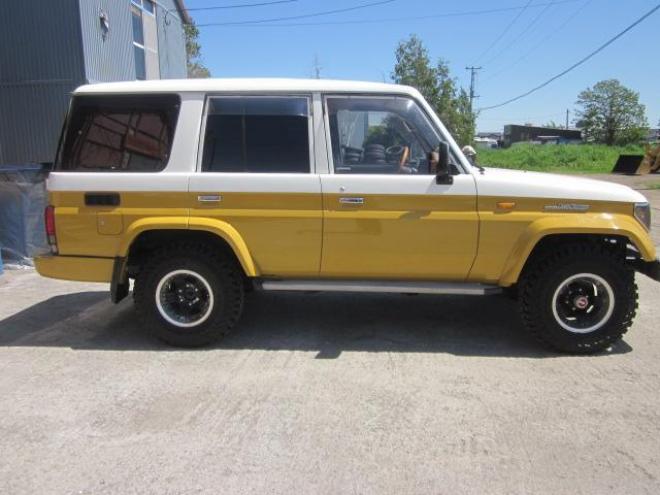ランドクルーザープラド 2.4 ディーゼルターボ 4WD 2400 5Dr
