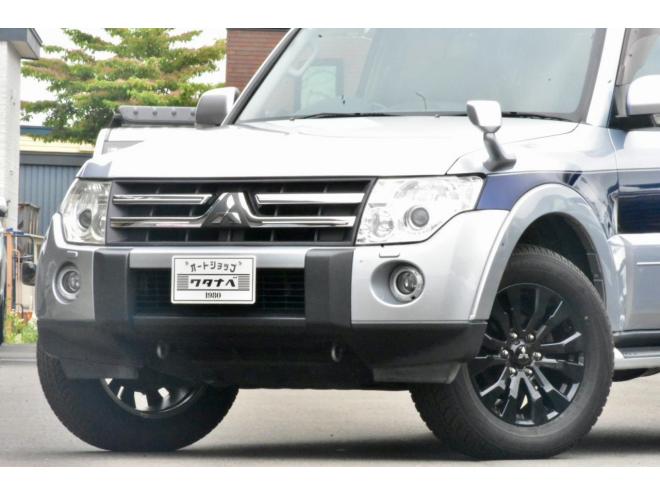 パジェロロングエクシード　４ＷＤ　ロックフォードサウンド　三菱１８インチアルミ