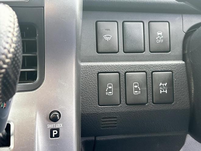 ヴォクシー2.0ZS煌Ⅱ 4WD　ローンが不安な方＜優遇ローン＞本州仕入 1年保証　両側パワースライドドア