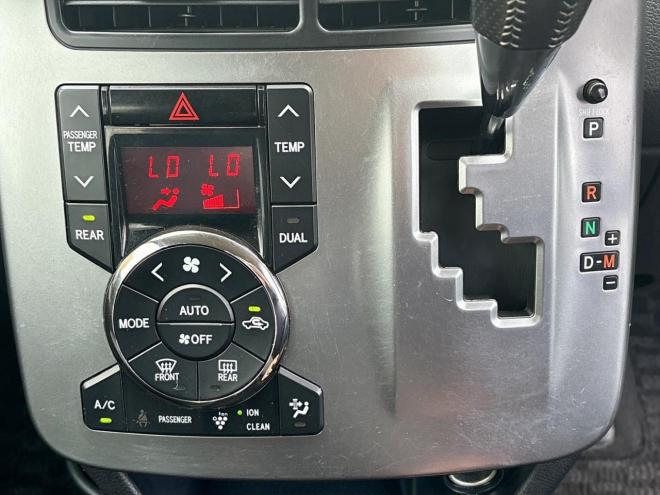ヴォクシー2.0ZS煌Ⅱ 4WD　ローンが不安な方＜優遇ローン＞本州仕入 1年保証　両側パワースライドドア