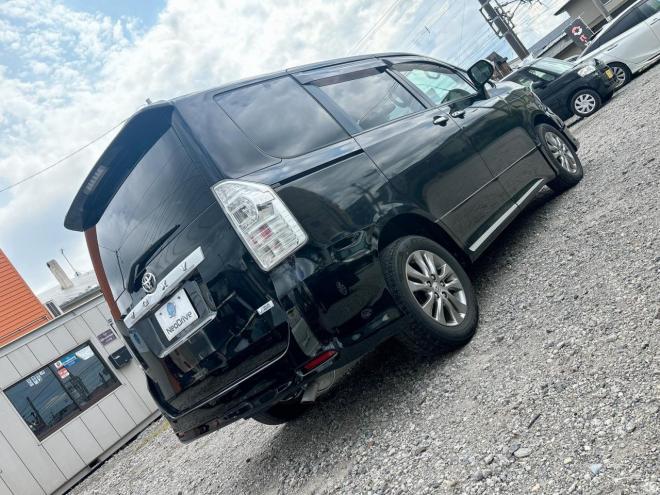 ヴォクシー2.0ZS煌Ⅱ 4WD　ローンが不安な方＜優遇ローン＞本州仕入 1年保証　両側パワースライドドア