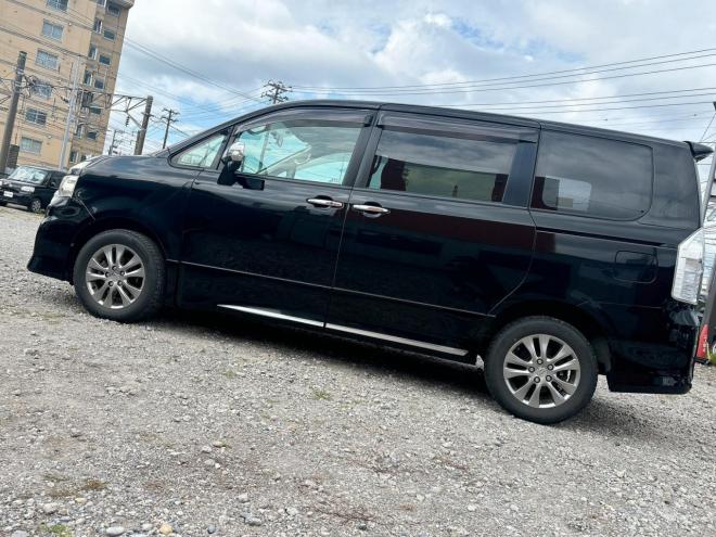 ヴォクシー2.0ZS煌Ⅱ 4WD　ローンが不安な方＜優遇ローン＞本州仕入 1年保証　両側パワースライドドア