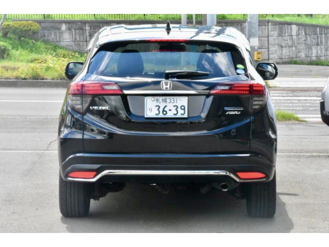 ヴェゼルハイブリッドZ ホンダセンシング　４ＷＤ　ワンオーナー　夏／冬タイヤ付　フリップダウンモニター