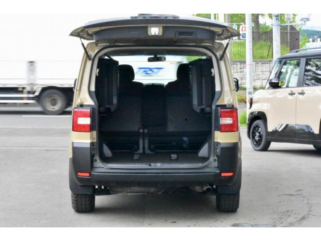 デリカD:5 　４ＷＤ　Gパワー　本州仕入　サンドベージュ　社外アルミ／タイヤ　社外ナビ／フリップダウンモニター　ＥＴＣ