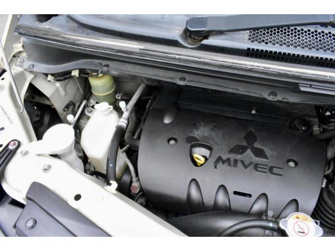 デリカD:5 　４ＷＤ　Gパワー　本州仕入　サンドベージュ　社外アルミ／タイヤ　社外ナビ／フリップダウンモニター　ＥＴＣ
