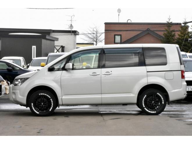 デリカDパワーパッケージ　４ＷＤ　本州仕入　前期／最終型　新品１６インチアルミ／タイヤ　社外ナビ／バックカメラ　ディーラー点検　エンジンマウント交換付