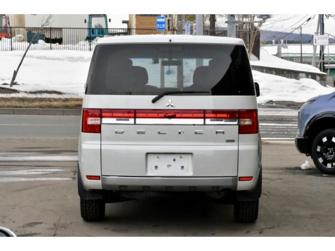 デリカDパワーパッケージ　４ＷＤ　本州仕入　前期／最終型　新品１６インチアルミ／タイヤ　社外ナビ／バックカメラ　ディーラー点検　エンジンマウント交換付