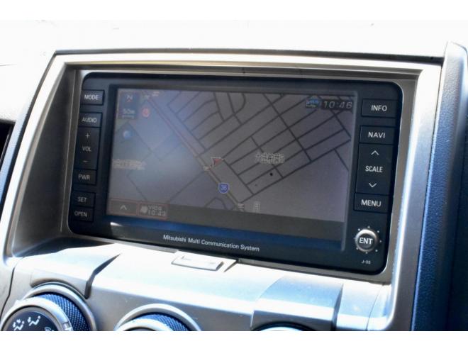 デリカD:5　Gプレミアム　４ＷＤ　本州仕入　新車外し１８インチホイール　ロックフォードサウンド　パワーバックドア　純正ナビ／フリップダウンモニター