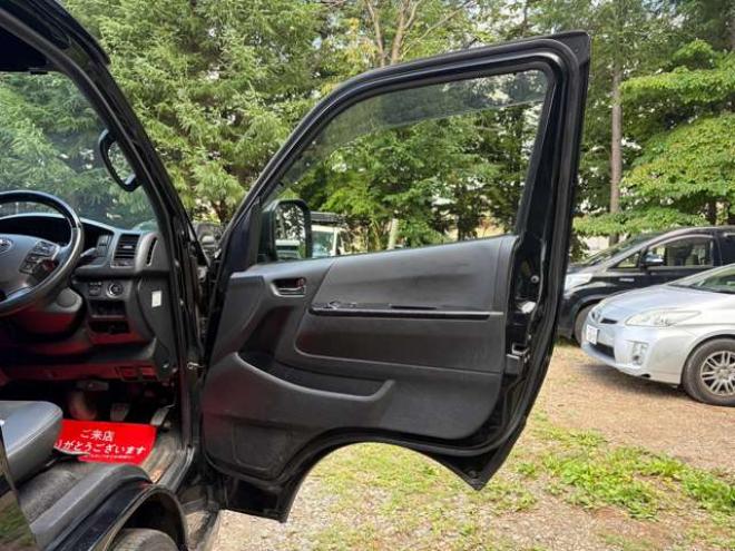 ハイエースバン2.7 スーパーGL ダークプライムII ワイド ミドルルーフ ロングボディ 4WD　ワンオーナー車社外テール　社外ナビ　後席モニターバックカメラ　ハーフレザーシート　ベットキット 2700